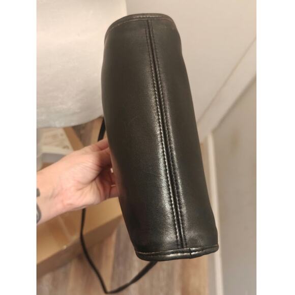 Vintage black Coach rare Half moon Kimball zip crossbody - Picture 8 of 10